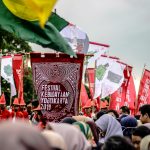 Peduli Melalui Komunitas